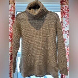Beautiful Madewell Knit Sweater size medium